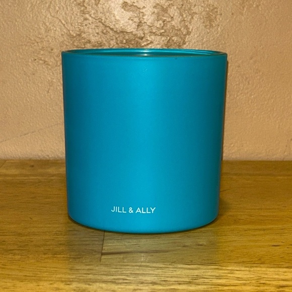 JILL & ALLY CREATIVITY Crystal Manifestation Candle With Genuine Opal Gemstone - Picture 9 of 9